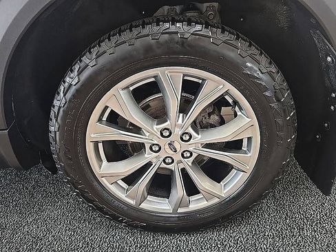 Used 2020 Ford Explorer XLT w/ Equipment Group 202A AWD/4WD image 42