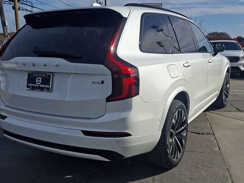 New 2026 Volvo XC90 B6 Ultra w/ Lounge Package image 8