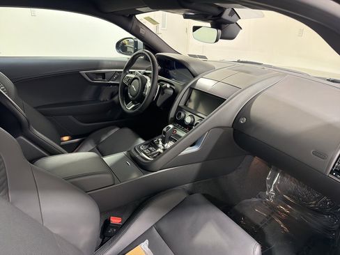 Used 2023 Jaguar F-TYPE R-Dynamic image 21