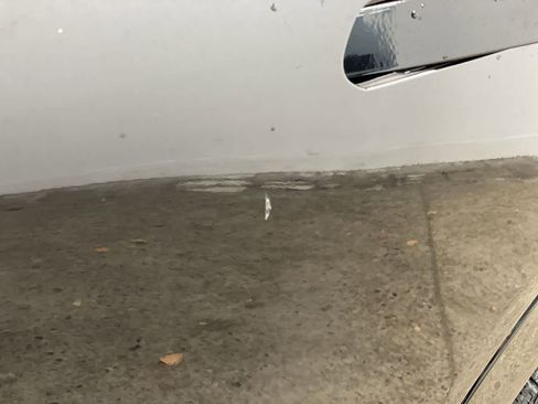 Used 2024 Chevrolet Equinox EV RS image 32