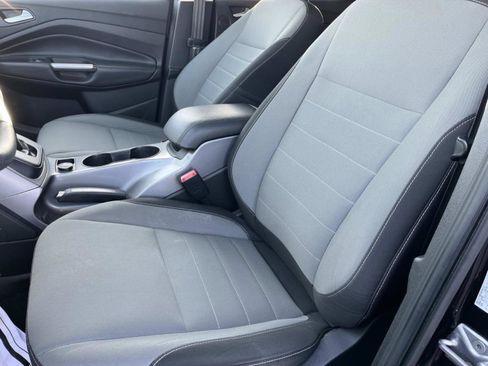 Used 2016 Ford Escape SE w/ Equipment Group 201A image 30