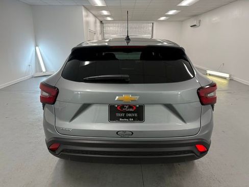 New 2026 Chevrolet Trax LS w/ LS Convenience Package image 7