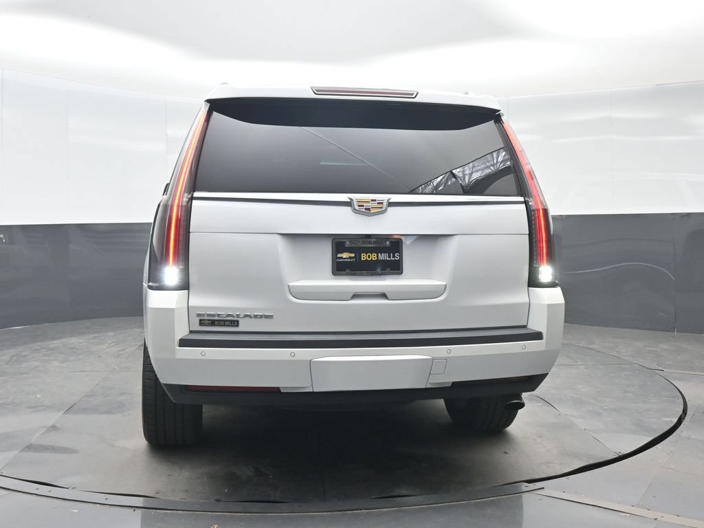 Used 2019 Cadillac Escalade 2WD image 5