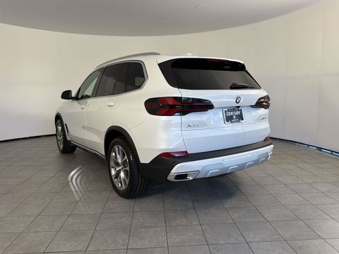New 2026 BMW X5 sDrive40i w/ Climate Comfort Package RWD image 3