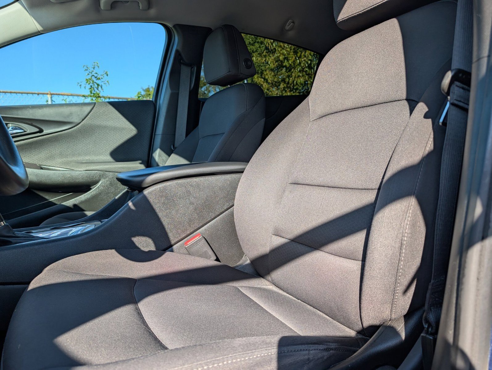 Used 2018 Chevrolet Malibu LS FWD image 16