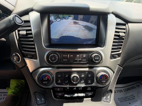 Used 2019 Chevrolet Suburban 3500 LT AWD/4WD image 24