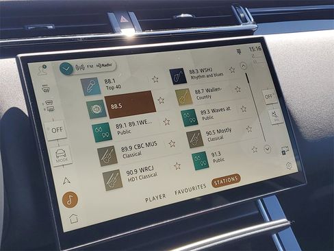 New 2026 Land Rover Range Rover Velar Dynamic SE image 19