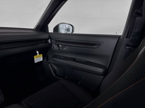 Used 2025 Honda CR-V Sport image 28