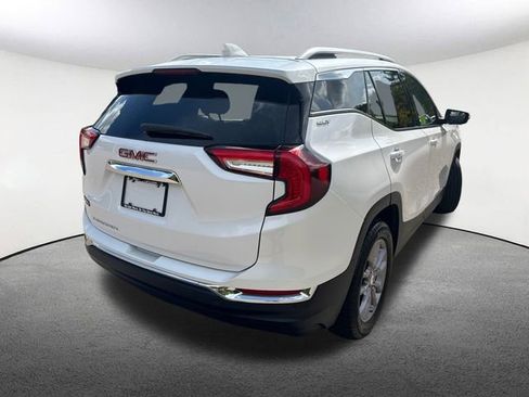Used 2023 GMC Terrain SLT w/ Infotainment Package II image 13