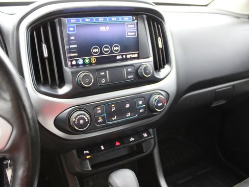 Used 2022 Chevrolet Colorado LT w/ Fleet Safety Package RWD image 20