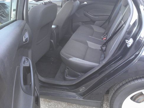 Used 2014 Ford Focus SE image 12