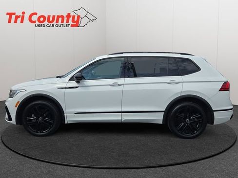 Used 2022 Volkswagen Tiguan SE R-Line AWD/4WD image 5