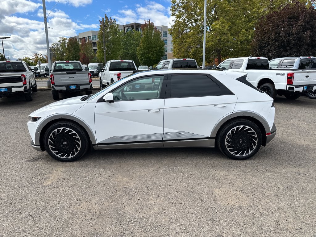 Used 2023 Hyundai Ioniq 5 Limited AWD/4WD image 3
