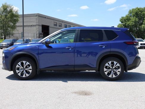 Used 2022 Nissan Rogue SV AWD/4WD image 8