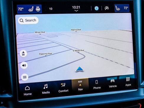 Used 2021 Maserati Levante image 22