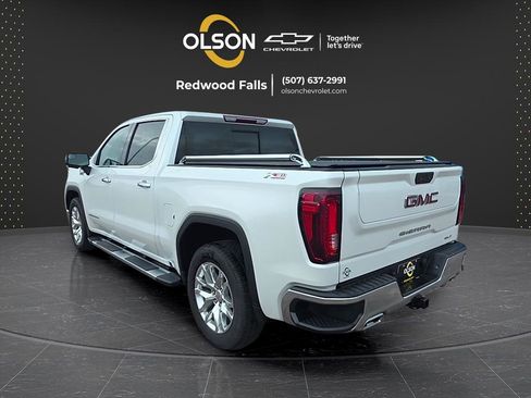 Used 2021 GMC Sierra 1500 SLT w/ SLT Convenience Package AWD/4WD image 4