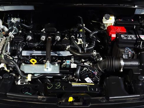 Used 2023 Nissan Kicks SR image 55