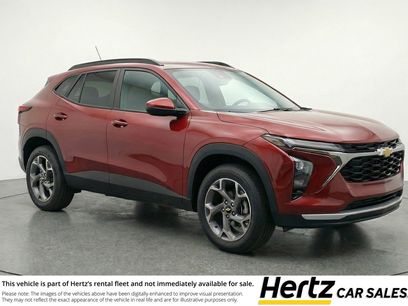 Used 2025 Chevrolet Trax LT