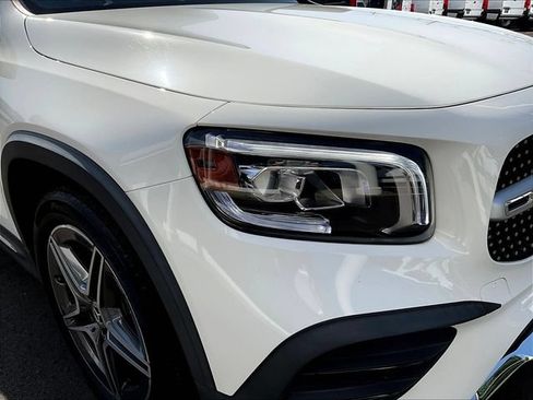 Certified 2021 Mercedes-Benz GLB 250 4MATIC image 34