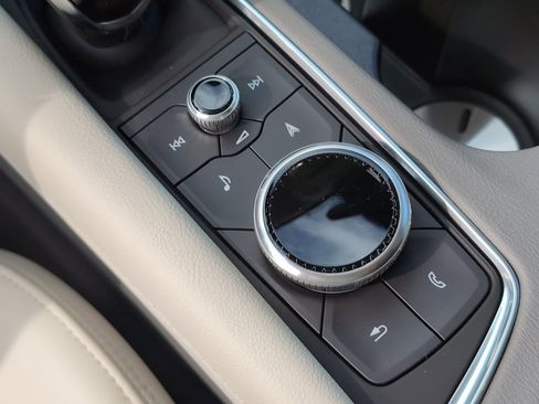 New 2025 Cadillac XT6 Premium Luxury image 19