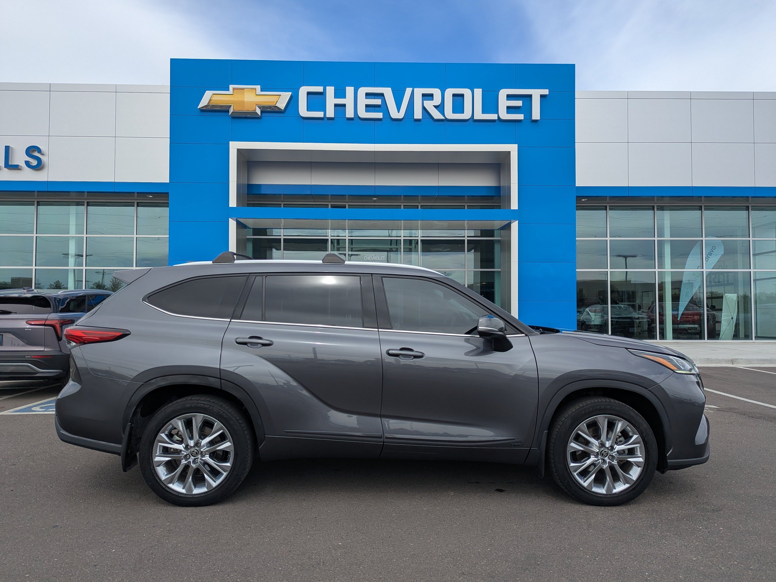 Used 2023 Toyota Highlander Limited AWD/4WD image 36