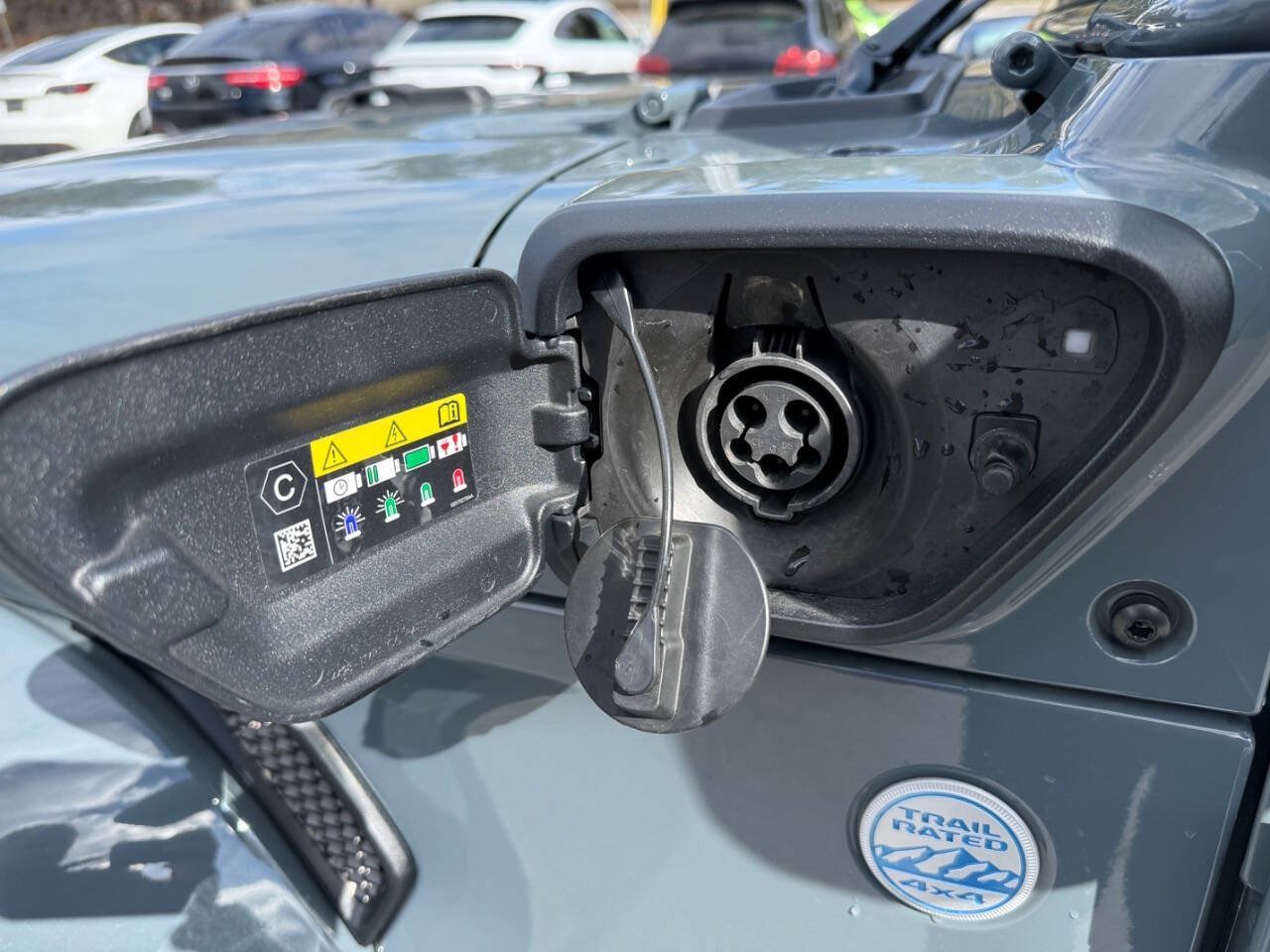 Used 2024 Jeep Wrangler Unlimited Sahara AWD/4WD image 12