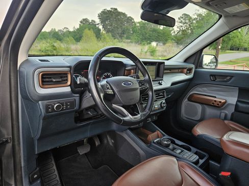 Used 2022 Ford Maverick Lariat FWD image 13