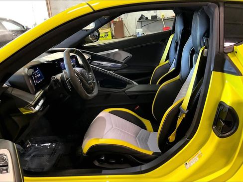 Used 2022 Chevrolet Corvette Stingray Premium Cpe RWD image 9