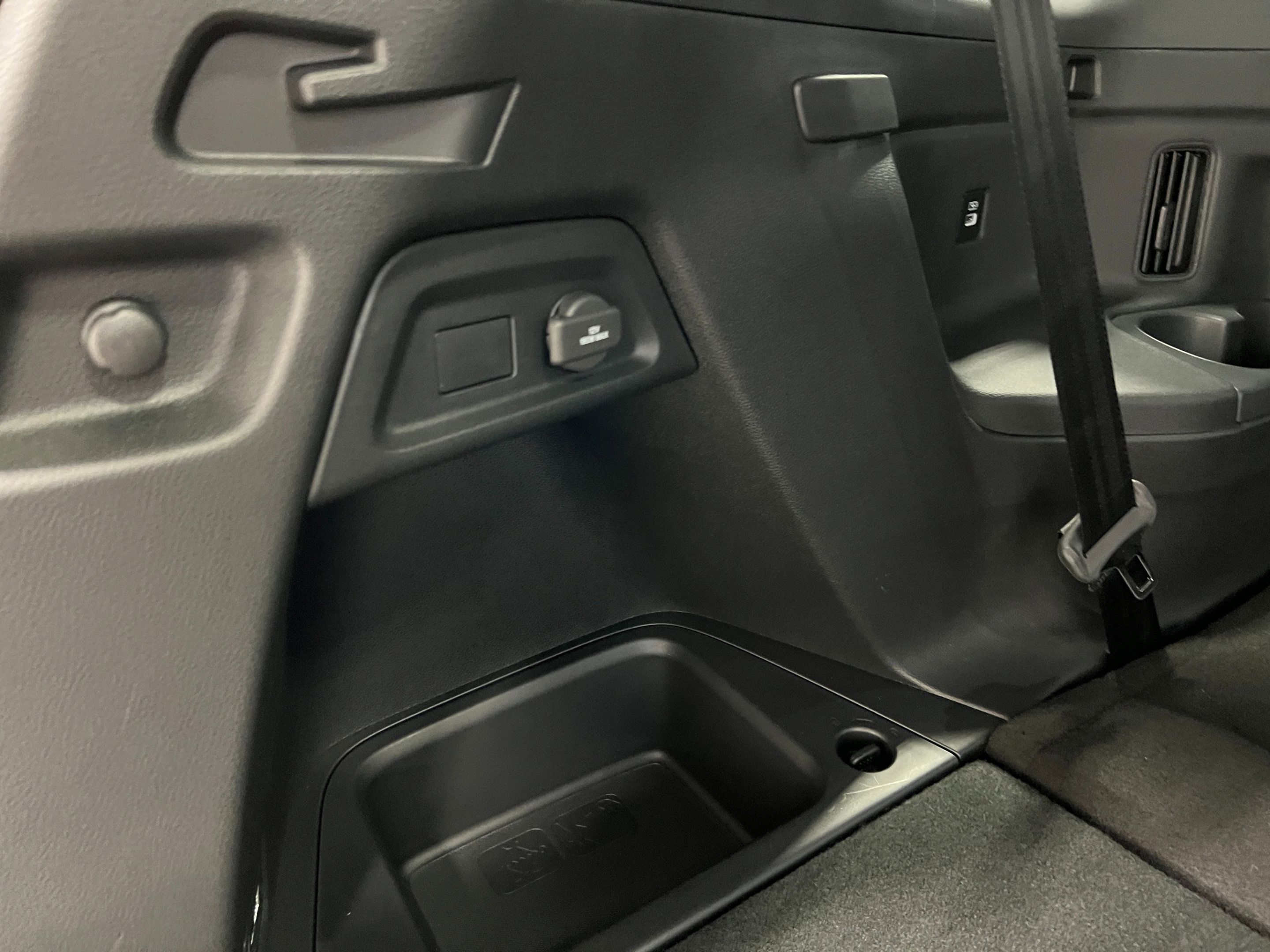 Used 2025 Honda Pilot TrailSport image 35