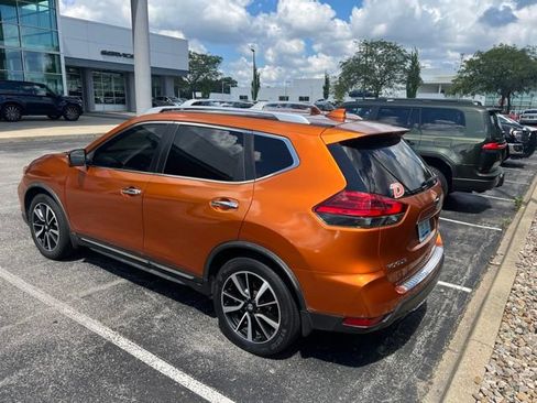 Used 2017 Nissan Rogue SL w/ SL Premium Package AWD/4WD image 4