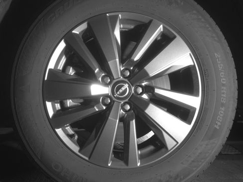 Used 2025 Nissan Pathfinder SV FWD image 12