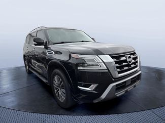 Used 2021 Nissan Armada SL w/ Captain's Chairs Package AWD/4WD video 1
