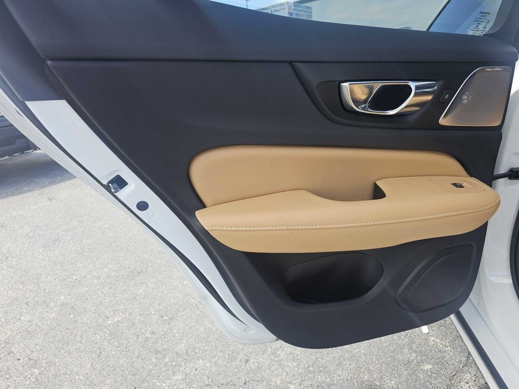 Used 2020 Volvo S60 T5 Inscription FWD image 15