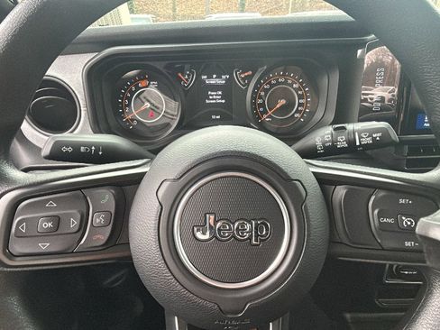 New 2026 Jeep Wrangler Sport AWD/4WD image 18