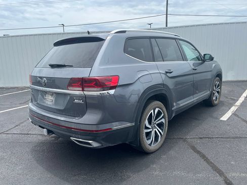 Used 2023 Volkswagen Atlas SEL AWD/4WD image 4