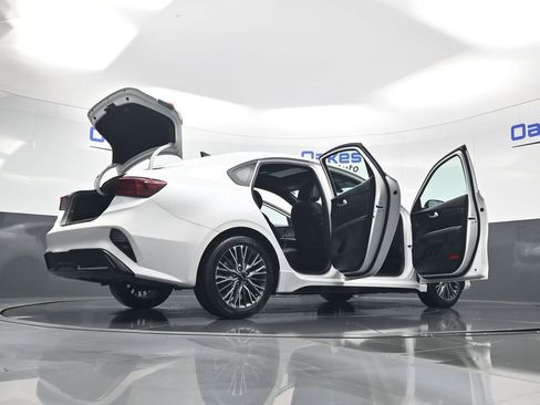 Certified 2024 Kia Forte GT-Line w/ GT-Line Premium Package image 61