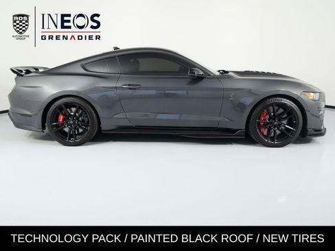 Used 2020 Ford Mustang Shelby GT500 w/ Technology Package RWD image 4
