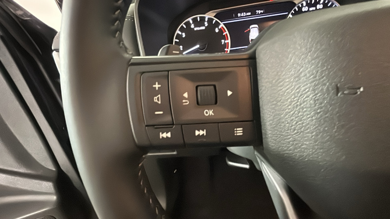 Certified 2026 Nissan Rogue SV AWD/4WD image 19