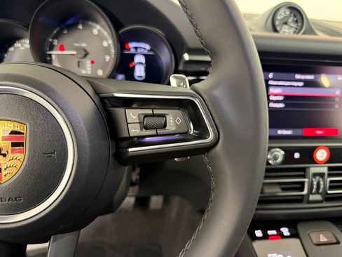 Certified 2026 Porsche Macan AWD/4WD image 29