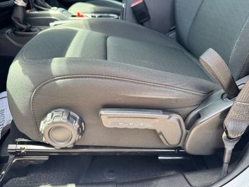 Used 2021 Jeep Gladiator Sport AWD/4WD image 8
