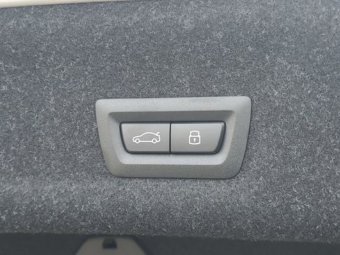 New 2026 BMW 330i xDrive Sedan w/ Premium Package image 27