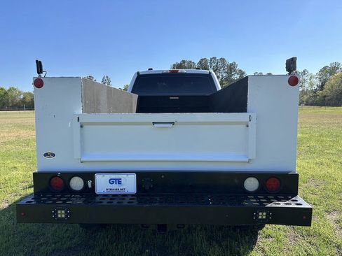 Used 2021 Ford F250 XL w/ Power Equipment Group image 6