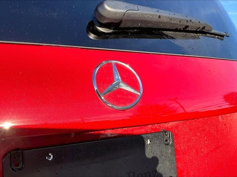 Used 2025 Mercedes-Benz GLB 250 image 31