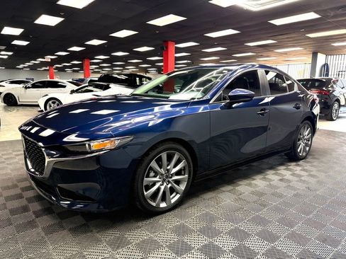 Used 2023 MAZDA MAZDA3 s FWD image 8