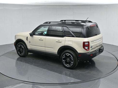 Used 2025 Ford Bronco Sport Outer Banks w/ Outer Banks Tech Package+ AWD/4WD image 45