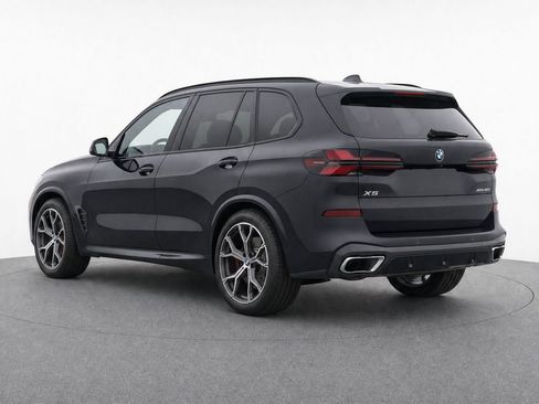 Used 2025 BMW X5 sDrive40i w/ Executive Package RWD image 3