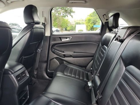 Used 2024 Ford Edge SEL AWD/4WD image 10