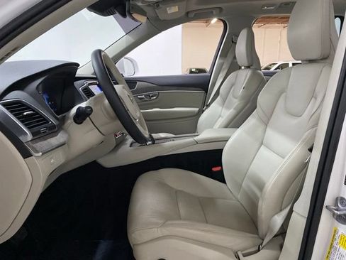 Used 2024 Volvo XC90 B6 Core AWD/4WD image 20
