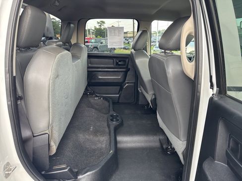 Used 2014 RAM 3500 Tradesman w/ Chrome Appearance Group image 20