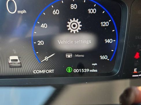 Certified 2025 Acura Integra FWD image 25